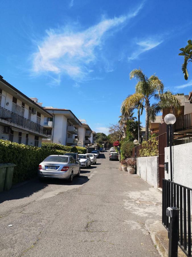 La Lampara Apartment Aci Castello Bagian luar foto