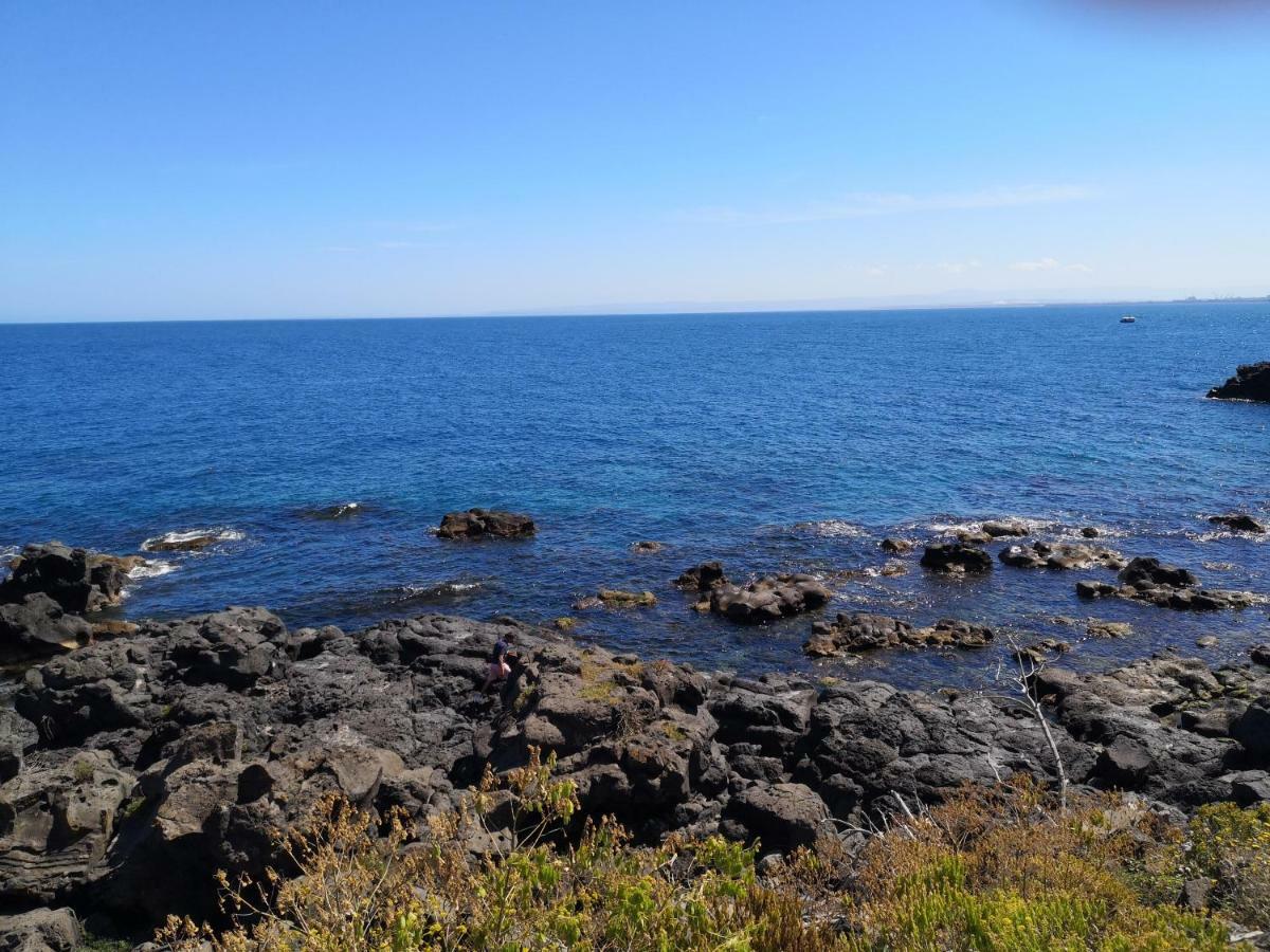 La Lampara Apartment Aci Castello Bagian luar foto